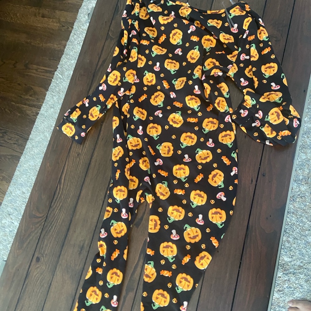 Shosho black jack-o’-lantern women’s size-XL onesie - Picture 2 of 7